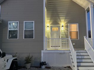 1735 Smith St Floor 2, North Providence, RI 02911