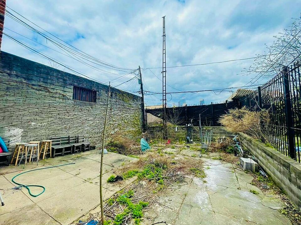 1st image of 699 Union St #1L