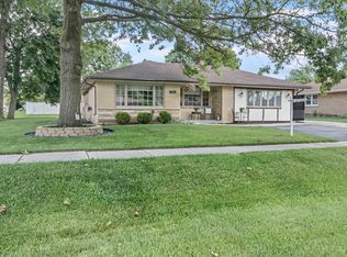 7916 W 113th Pl, Palos Hills, IL 60465