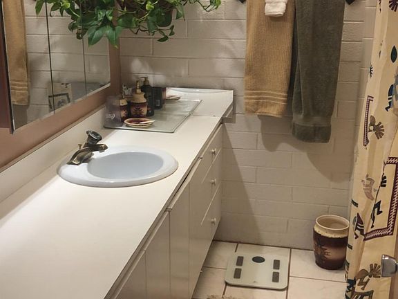 4th image of 4225 N 36th St Unit 17