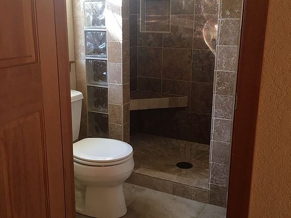 4th image of 4662 Glenwood Dr