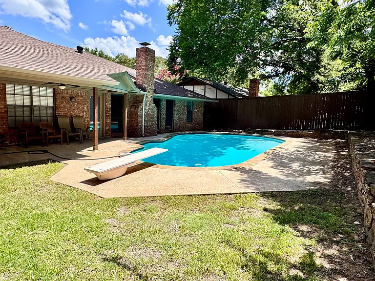 5008 Millsprings Dr — Photo 29