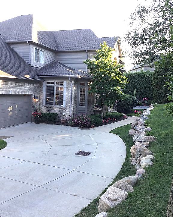 1st image of 6499 Enclave Dr #1