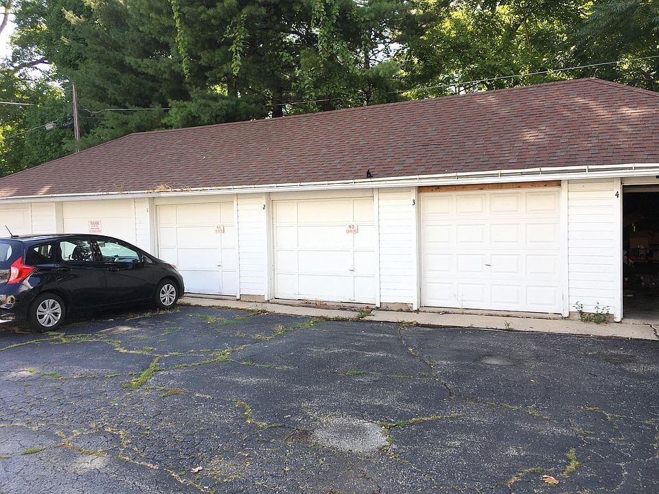 One car garage