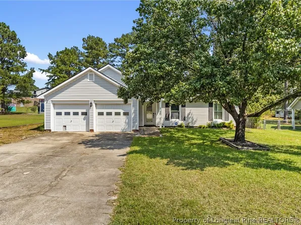 852 Santiato Dr, Fayetteville, NC 28314