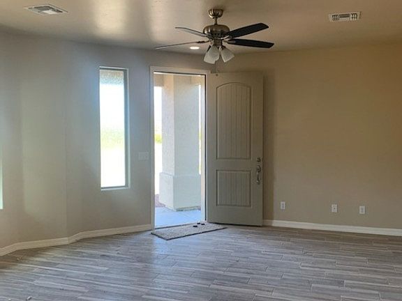 3rd image of 2720 Evans Street