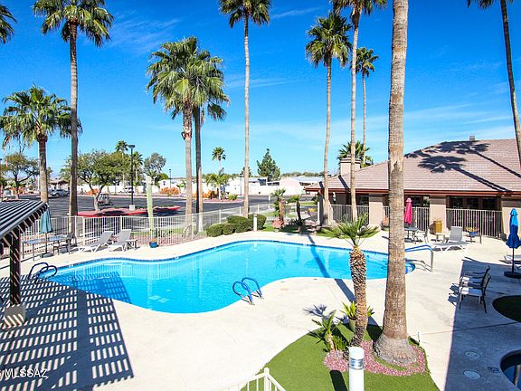 2nd image of 8401 S Kolb Rd #295