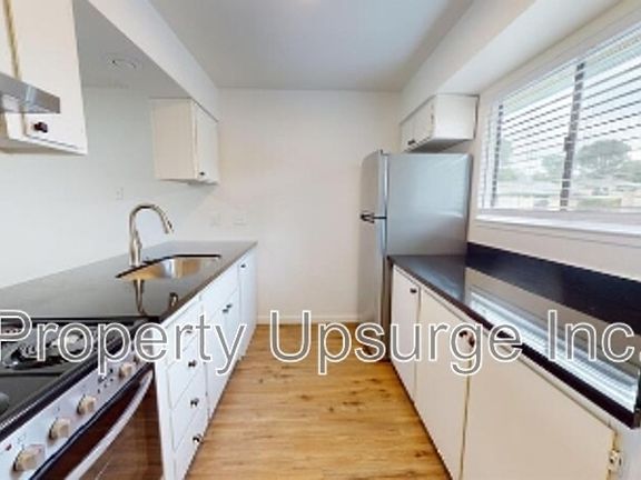 2nd image of 2045 Shasta St #80