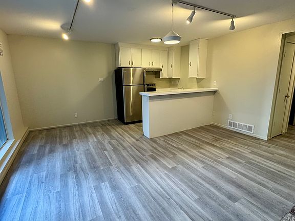 2nd image of 45 Glendale St APT 1