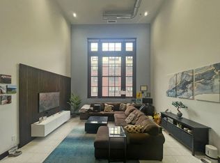 214 4th St E SUITE 104, Saint Paul, MN 55101