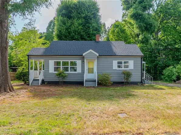 519 N Staley St, Liberty, NC 27298
