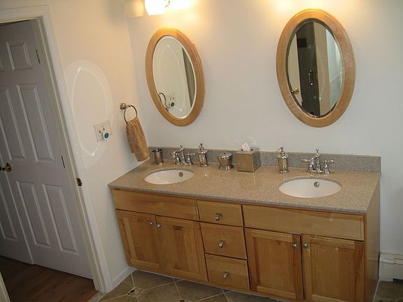 MBR Bath with quartz double sinks separate shower and whirplool