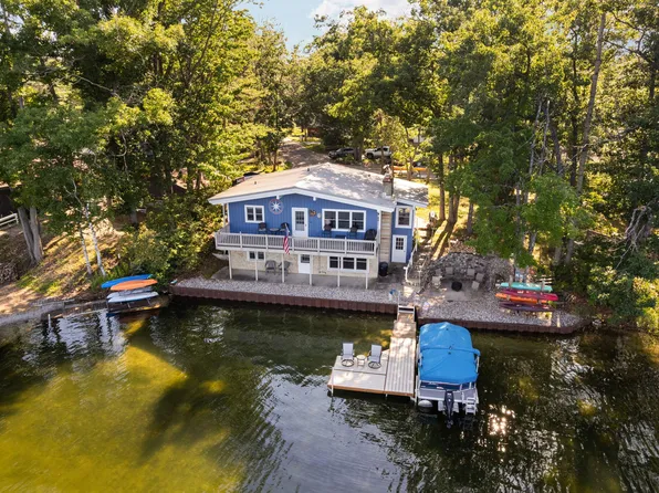 1351 Pointe Dr, Gaylord, MI 49735