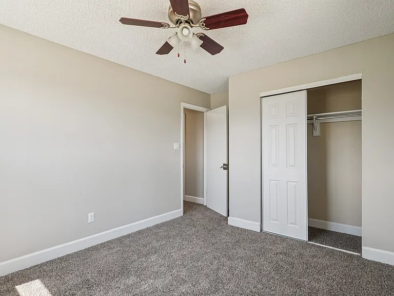 Aspen Townhomes — Photo 16
