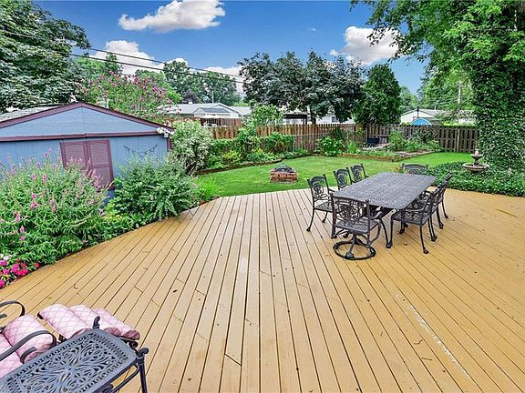 4th image of 355 Girard Dr