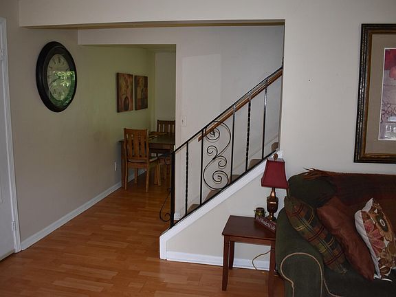 4th image of 3 Sunnyside Dr