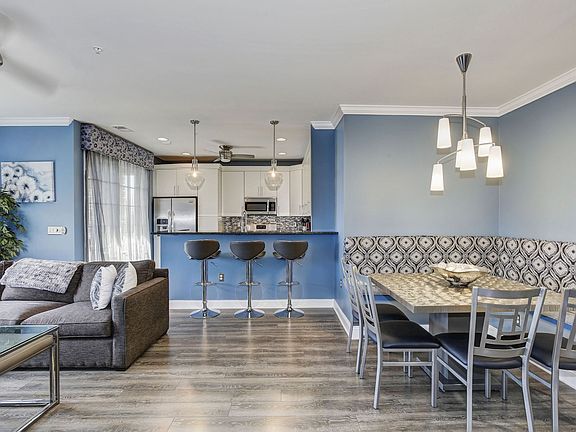 4th image of 158 Victoria Dr #158
