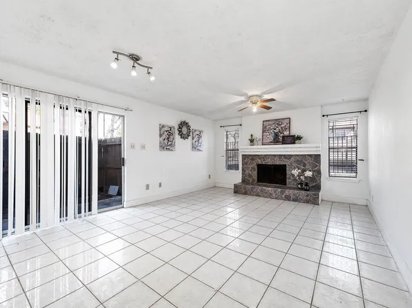 10555 Turtlewood Ct Unit 3008, Houston, TX 77072