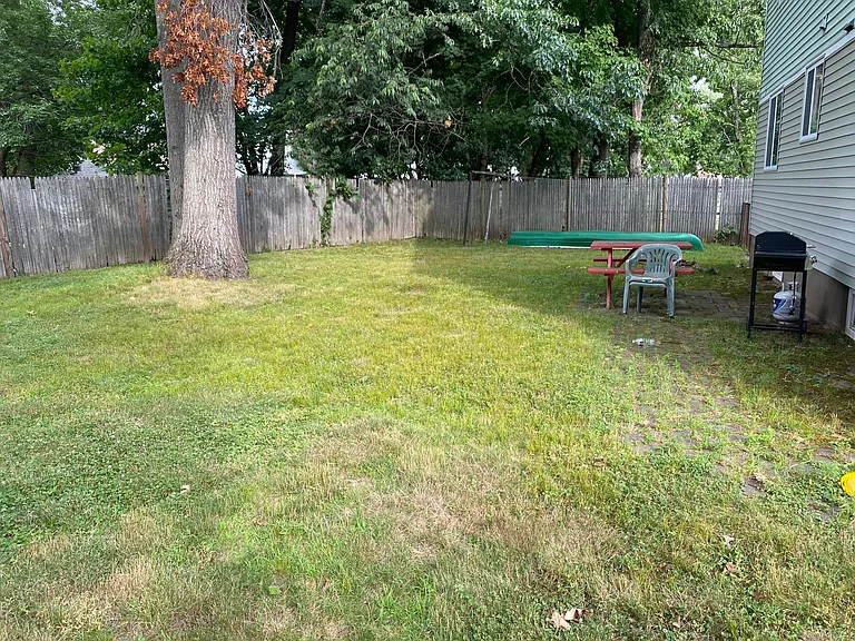 257 Mendon Rd #4 — Photo 11