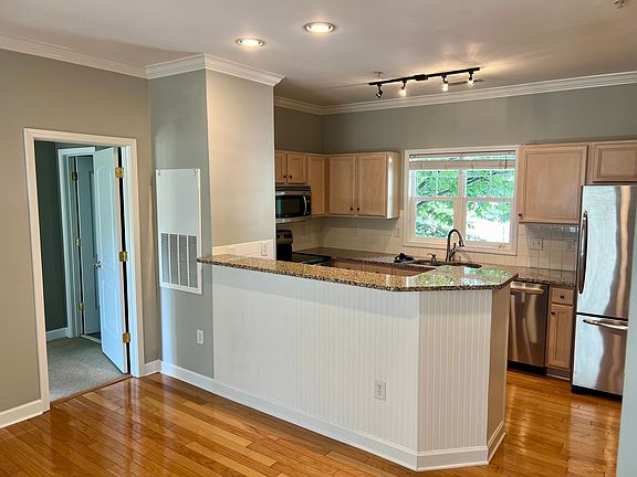 3rd image of 3939 Arbor Ln