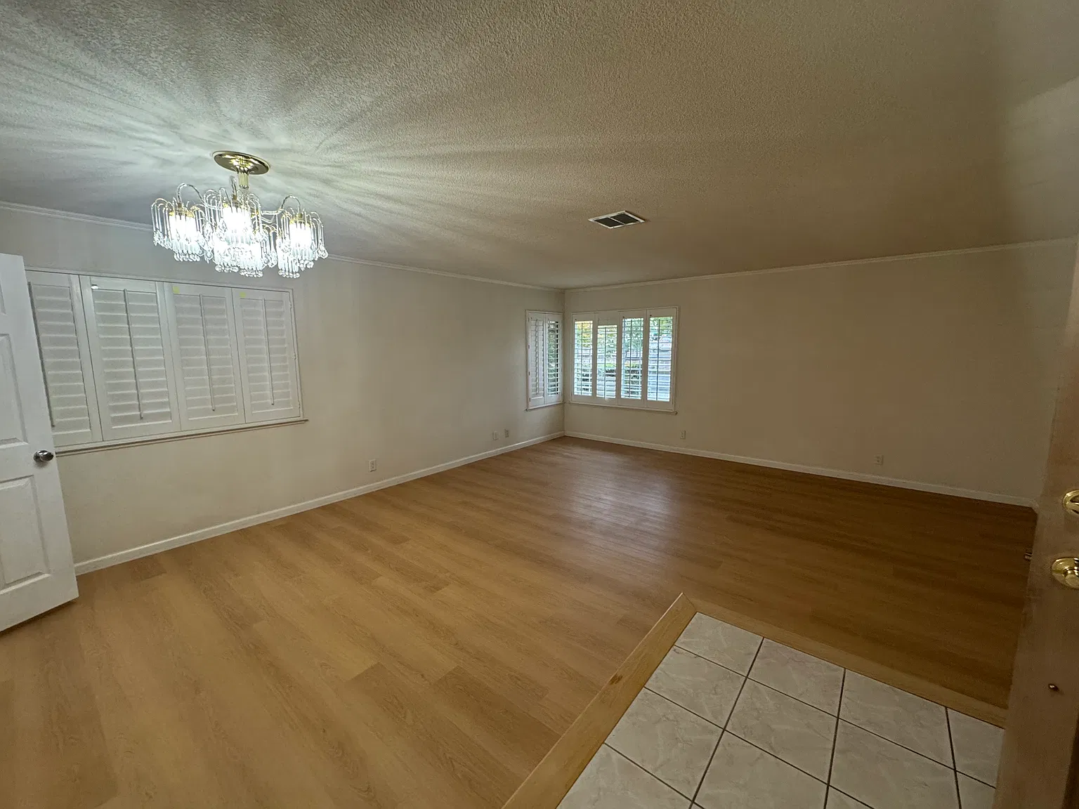 4 bed, 1896 sqft, $5,000 — Photo 3