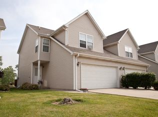 1206 Riviera Dr, Bloomington, IL 61701