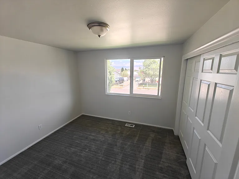 3718 S 8200 W — Photo 15