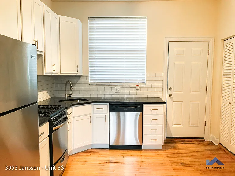 3945-59 N. Janssen Ave. — Photo 36