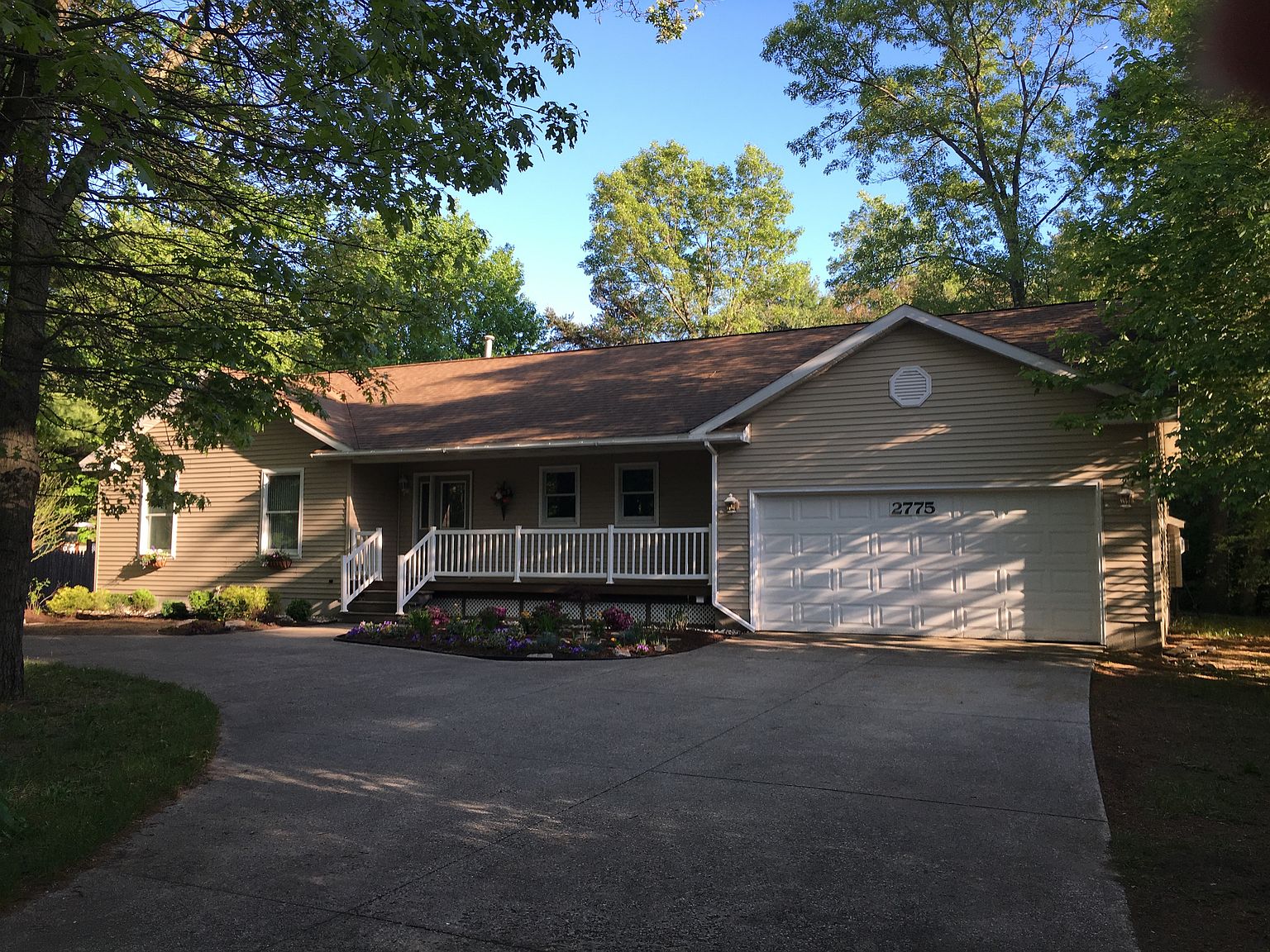 2775 E Pontaluna Rd, Fruitport, MI 49415 Zillow