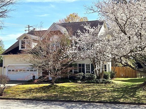 4th image of 3608 Chance Rd