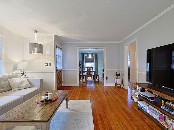 5th image of 23 Innis Avenue