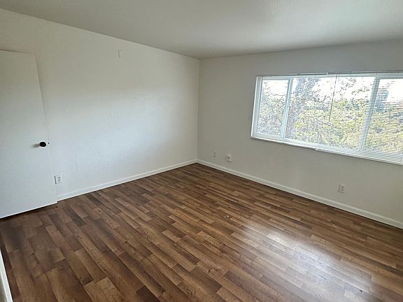 3rd image of 4451 Quince St #D