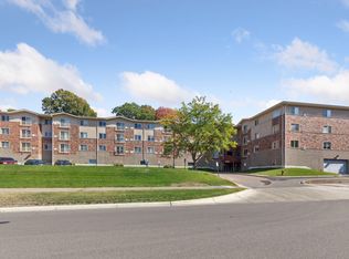16955 Toronto Ave SE APT 304, Prior Lake, MN 55372