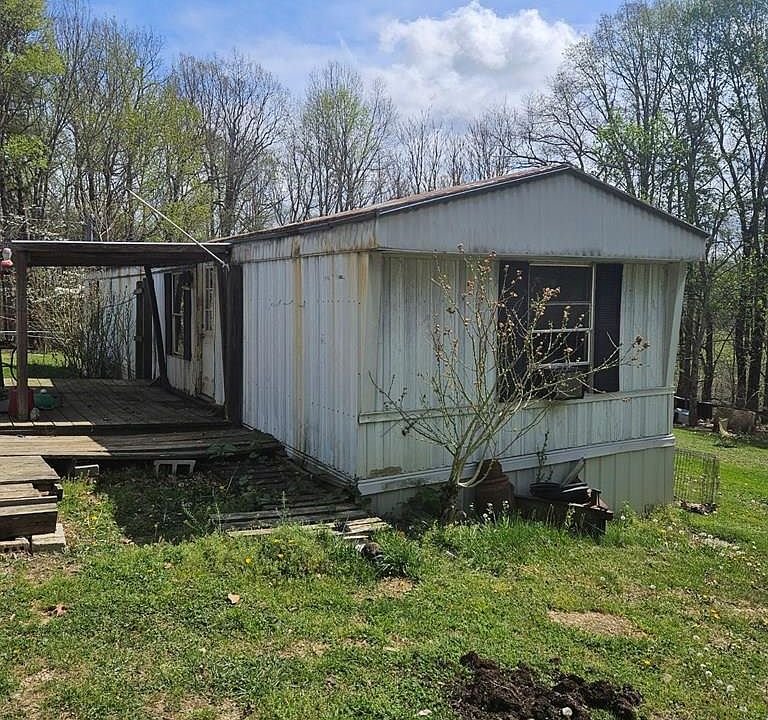 1st image of 580 Captain Carter Rd