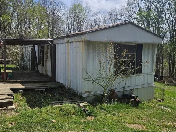 580 Captain Carter Rd, Spencer, TN 38585