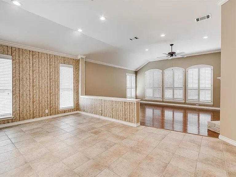 11700 Lemens Spice Cv — Photo 11