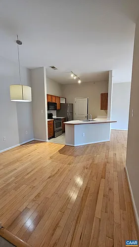 750 Walker Sq #4B Photo 1