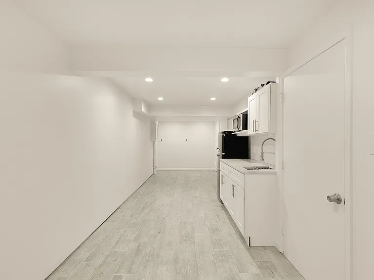 1318 Round Oak Ct — Photo 48