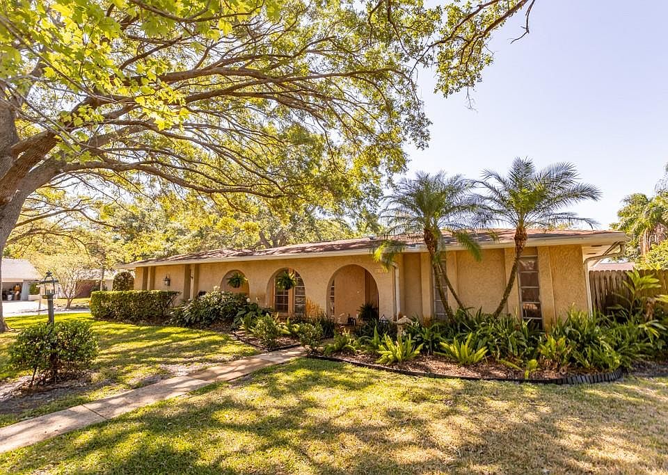 1st image of 3105 Diamond Head Dr E