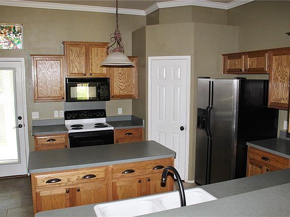 4th image of 2501 Briar Forest Dr