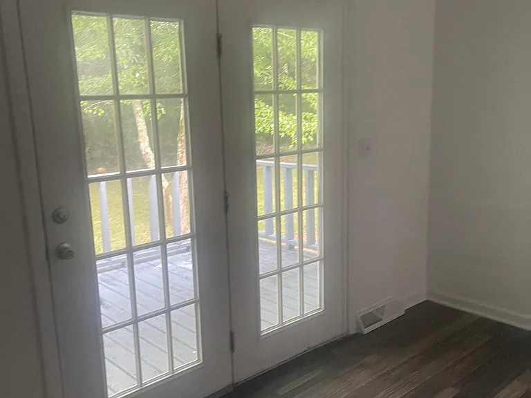 211 Sharon Dr — Photo 10