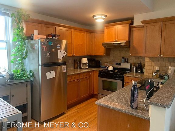 2nd image of 3037 N Southport Ave APT 2F