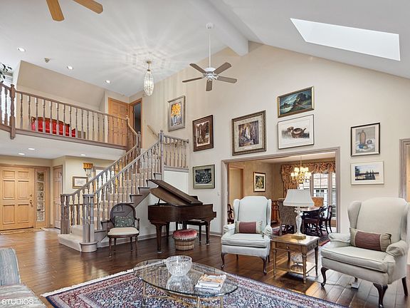 4th image of 12 Tartan Lakes Cir