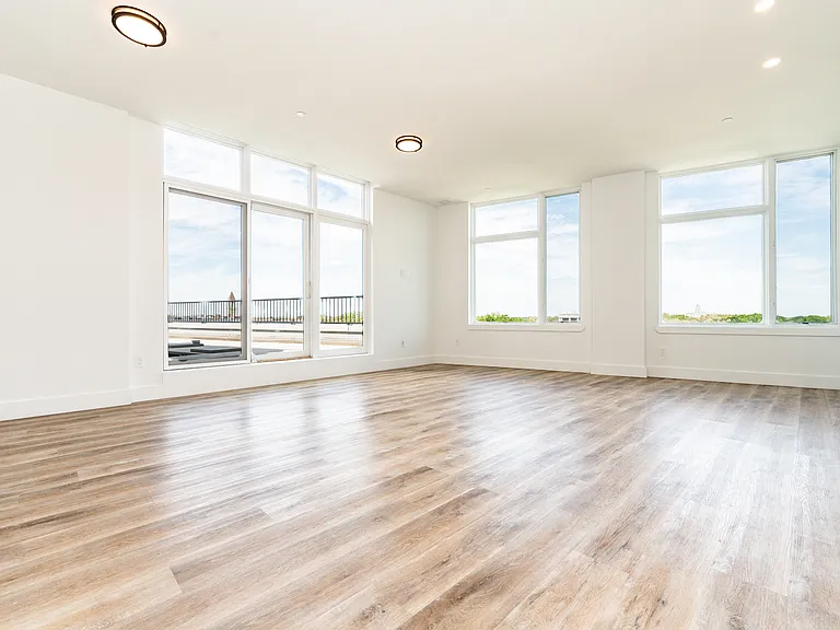 1780 Sheepshead Bay Rd #PENTHOUSE — Photo 3