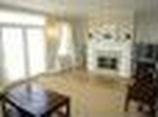 3131 N Racine Ave APT 2, Chicago, IL 60657