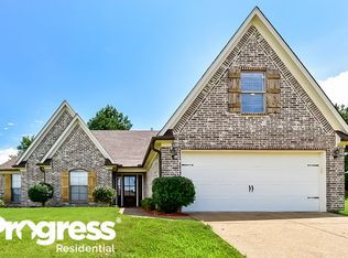 1460 Lake Front Dr E, Hernando, MS 38632