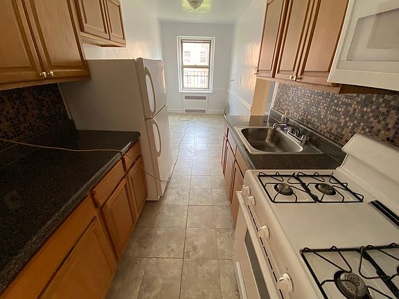 3rd image of 64-11 Booth St #55