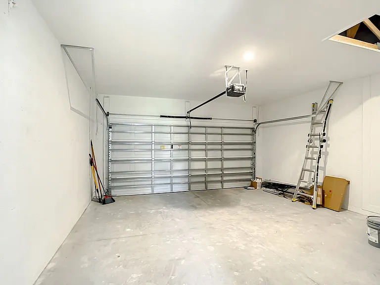 2109 Nordendale Blvd — Photo 33