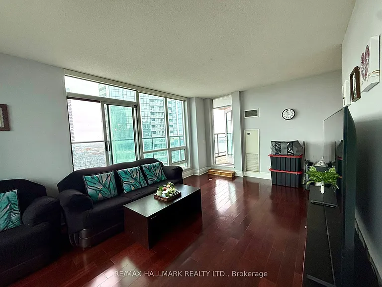 16 Yonge St #3803 — Photo 10