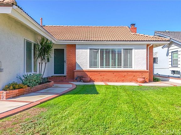 3rd image of 11231 Tigrina Ave